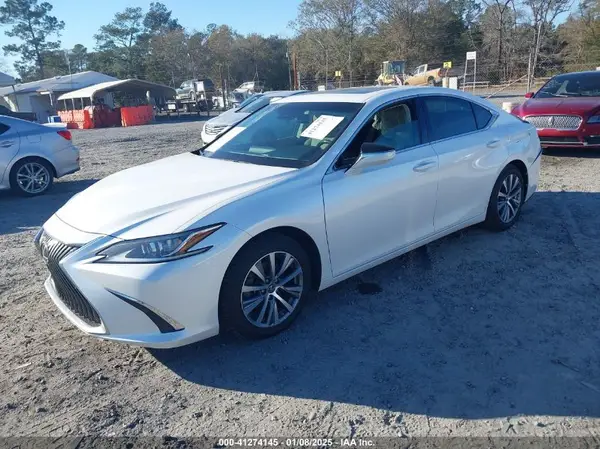 58ADZ1B11LU076606 2020 LEXUS ES - Image 2