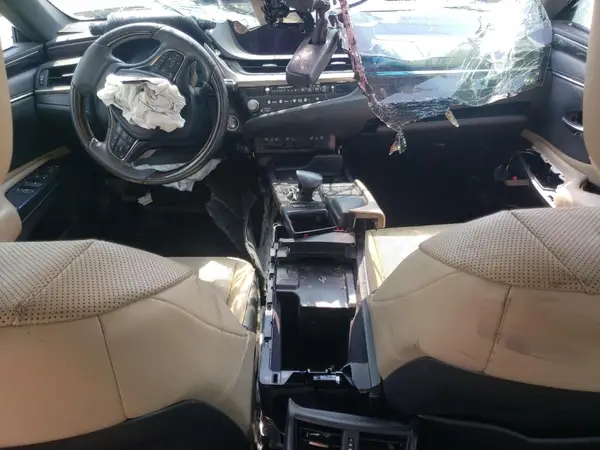58ADZ1B11MU085422 2021 LEXUS ES - Image 8