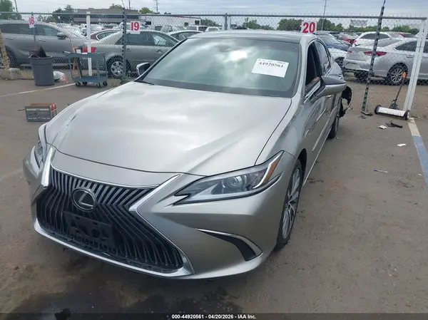 58ADZ1B11MU086182 2021 LEXUS ES - Image 2