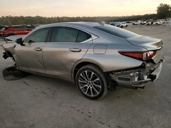 58ADZ1B11MU090605 2021 LEXUS ES - Image 2