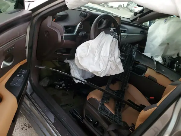 58ADZ1B11MU090605 2021 LEXUS ES - Image 8
