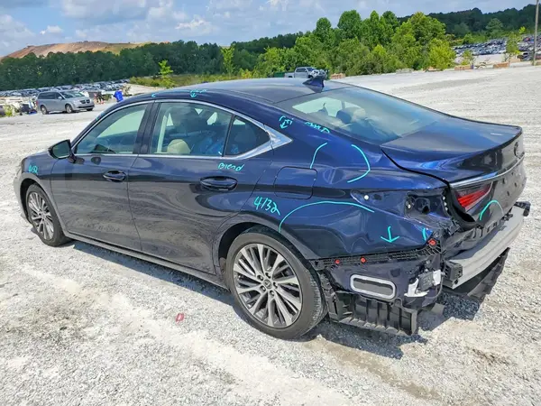 58ADZ1B11MU094556 2021 LEXUS ES - Image 2