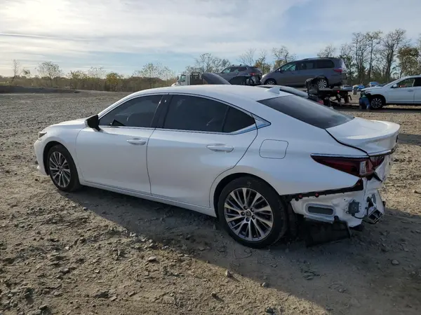 58ADZ1B11MU101411 2021 LEXUS ES - Image 2
