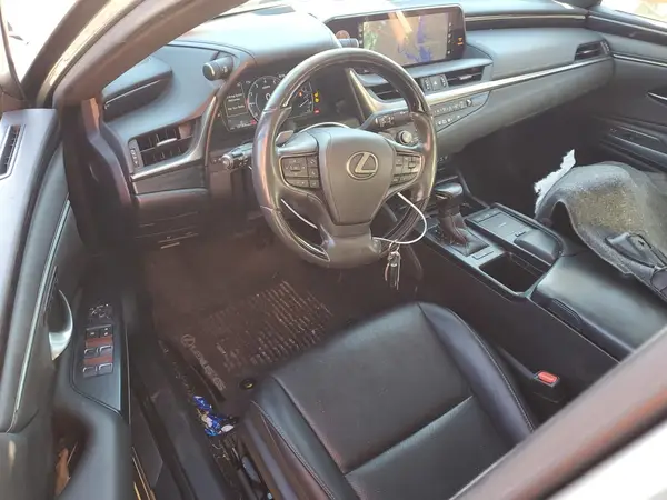 58ADZ1B11MU103319 2021 LEXUS ES - Image 8