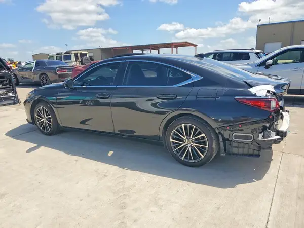 58ADZ1B11NU117528 2022 LEXUS ES - Image 2