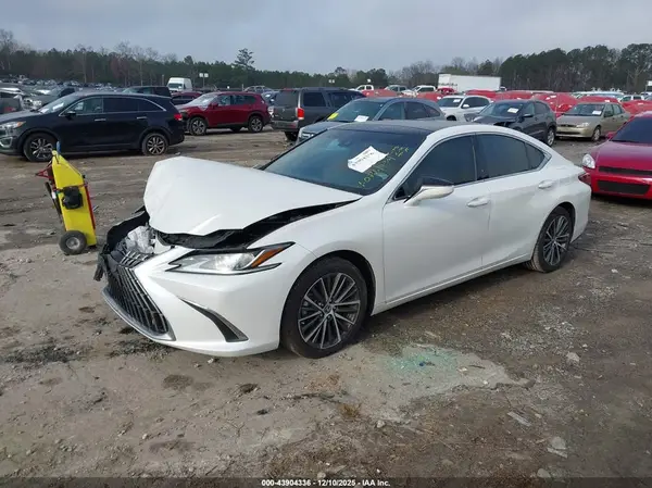 58ADZ1B11NU120266 2022 LEXUS ES - Image 2