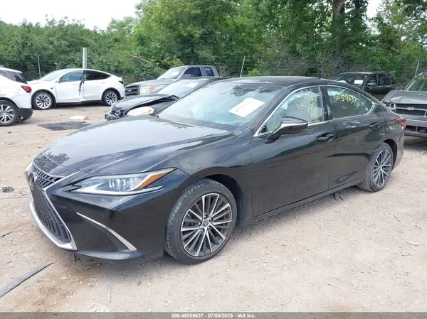 58ADZ1B11NU130957 2022 LEXUS ES - Image 2