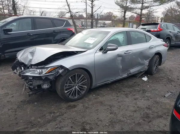 58ADZ1B11PU140617 2023 LEXUS ES - Image 2