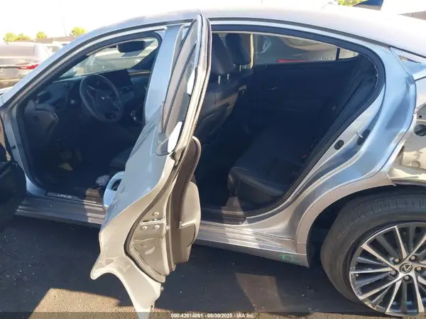 58ADZ1B11PU158406 2023 LEXUS ES - Image 8