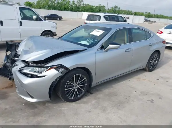 58ADZ1B11RU171482 2024 LEXUS ES - Image 2