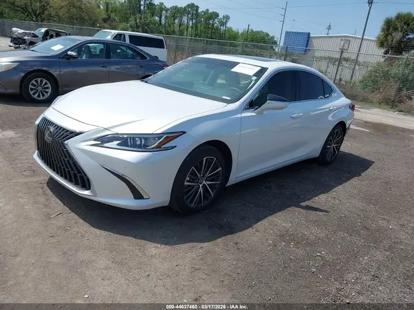 58ADZ1B11RU174091 2024 LEXUS ES - Image 2