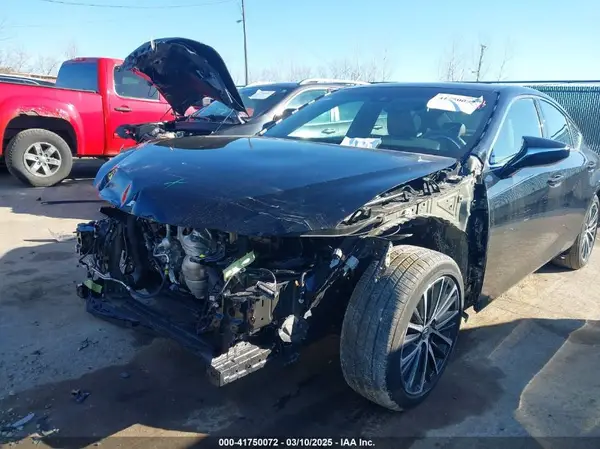 58ADZ1B11RU176584 2024 LEXUS ES - Image 2