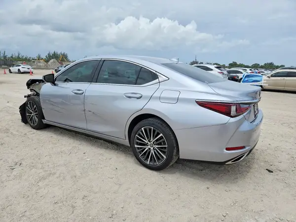 58ADZ1B11SU187154 2025 LEXUS ES - Image 2