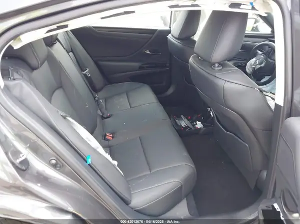 58ADZ1B11SU196100 2025 LEXUS ES - Image 8