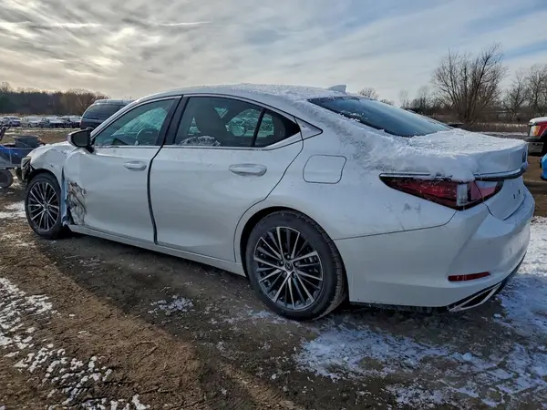 58ADZ1B11SU202221 2025 LEXUS ES - Image 2