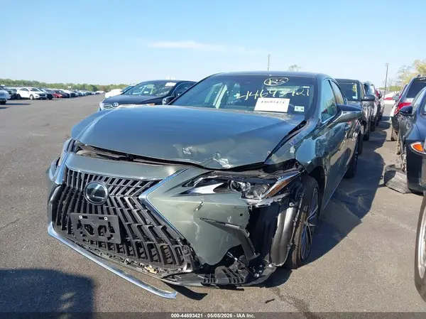 58ADZ1B11SU209265 2025 LEXUS ES - Image 2