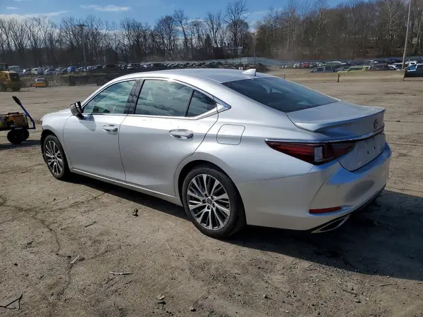 58ADZ1B12MU095439 2021 LEXUS ES - Image 2