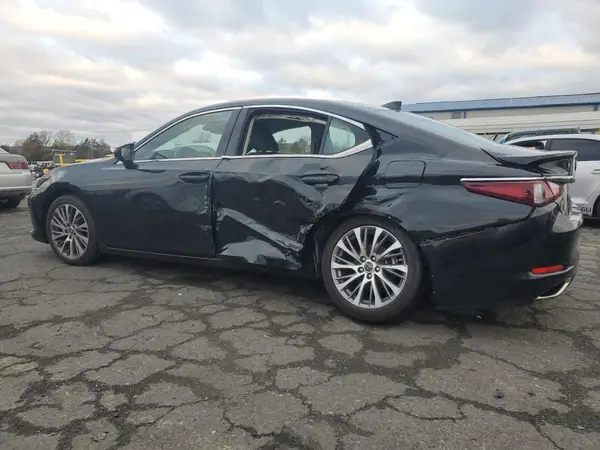 58ADZ1B12MU102678 2021 LEXUS ES - Image 2