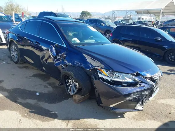 58ADZ1B12MU104835 2021 LEXUS ES - Image 1