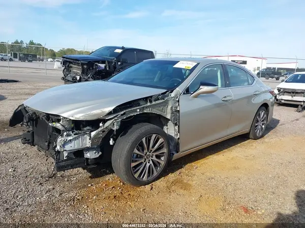 58ADZ1B12MU105466 2021 LEXUS ES - Image 2
