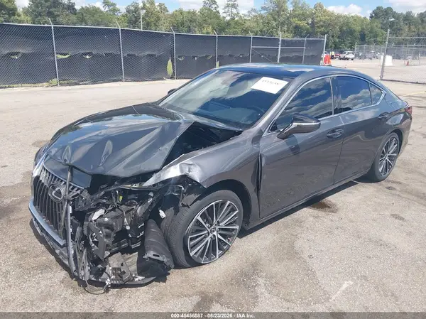 58ADZ1B12NU118932 2022 LEXUS ES - Image 2