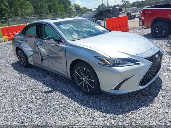 58ADZ1B12NU123466 2022 LEXUS ES - Image 1