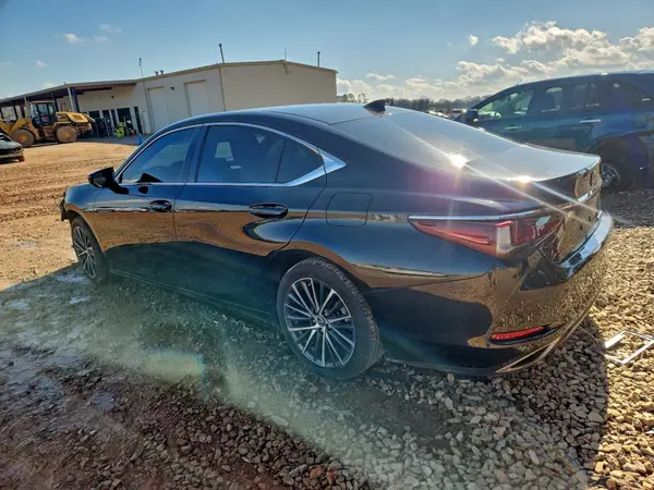58ADZ1B12NU123676 2022 LEXUS ES - Image 2