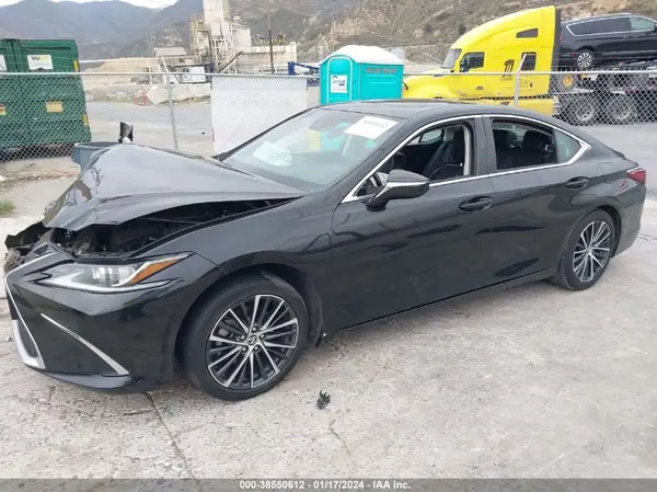 58ADZ1B12NU124567 2022 LEXUS ES - Image 2