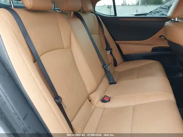 58ADZ1B12NU125587 2022 LEXUS ES - Image 8