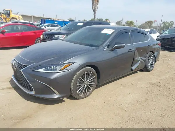58ADZ1B12NU127162 2022 LEXUS ES - Image 2
