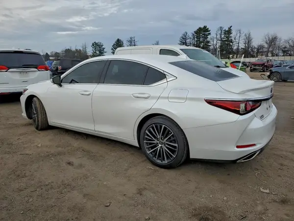 58ADZ1B12NU130885 2022 LEXUS ES - Image 2