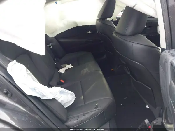 58ADZ1B12NU135861 2022 LEXUS ES - Image 8