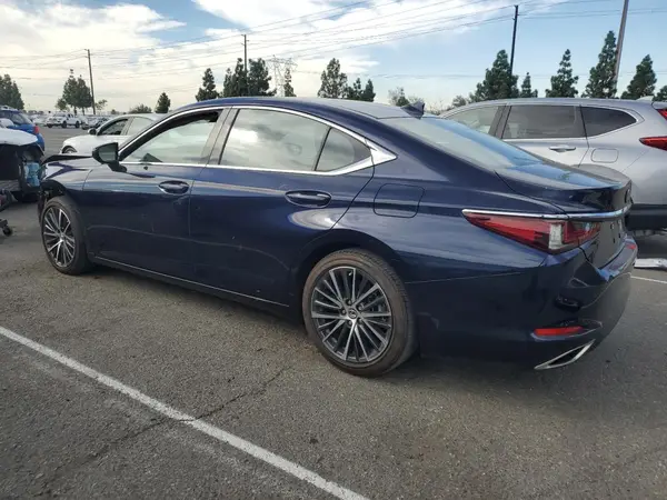 58ADZ1B12NU136962 2022 LEXUS ES - Image 2
