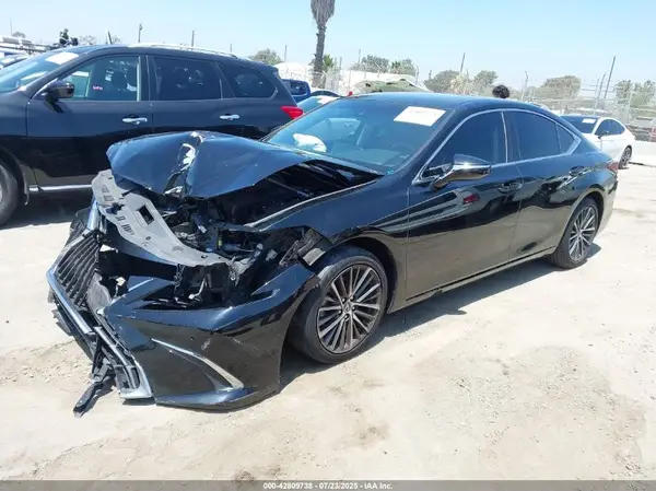 58ADZ1B12PU145048 2023 LEXUS ES - Image 2
