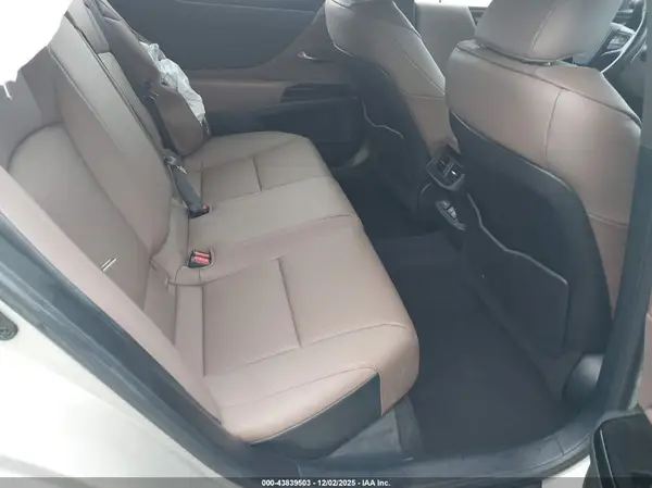 58ADZ1B12RU164220 2024 LEXUS ES - Image 8