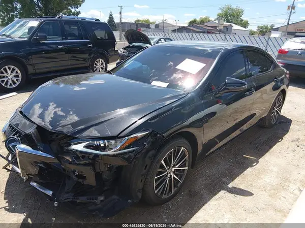 58ADZ1B12RU178067 2024 LEXUS ES - Image 2