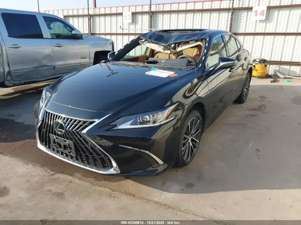 58ADZ1B12RU181471 2024 LEXUS ES - Image 2