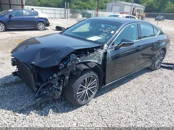 58ADZ1B12SU188961 2025 LEXUS ES - Image 2