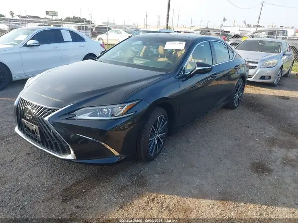 58ADZ1B12SU194629 2025 LEXUS ES - Image 2
