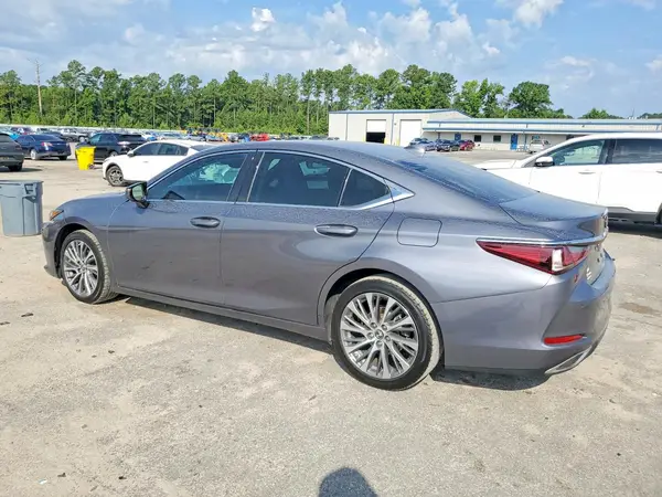 58ADZ1B13LU055157 2020 LEXUS ES - Image 2