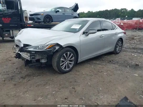58ADZ1B13LU062917 2020 LEXUS ES - Image 2
