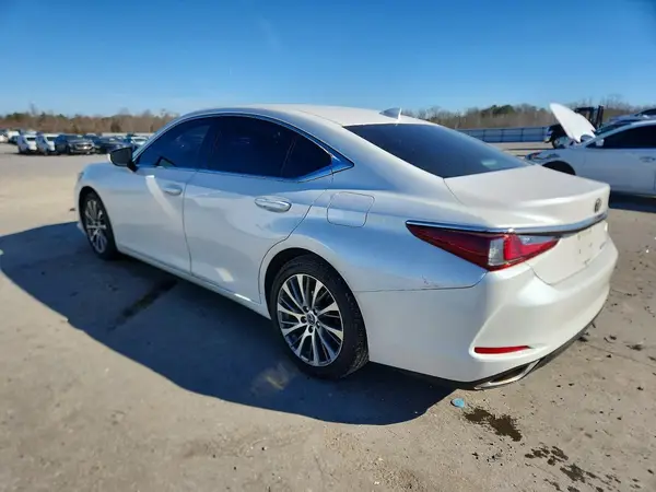 58ADZ1B13LU064750 2020 LEXUS ES - Image 2