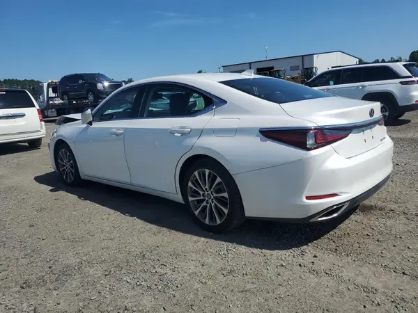 58ADZ1B13LU069785 2020 LEXUS ES - Image 2