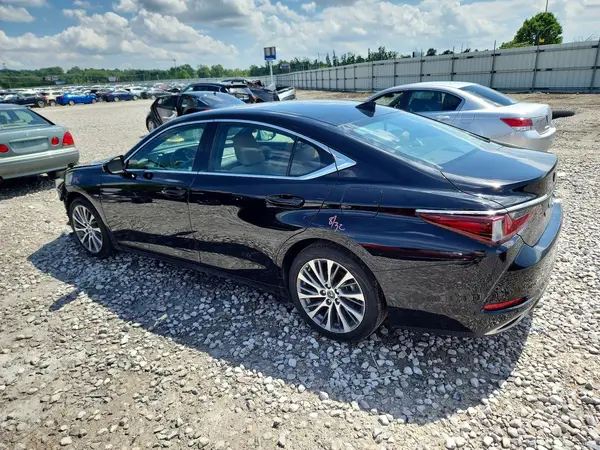 58ADZ1B13LU071245 2020 LEXUS ES - Image 2
