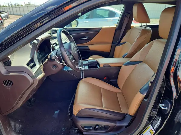 2020 LEXUS ES auction photo 7