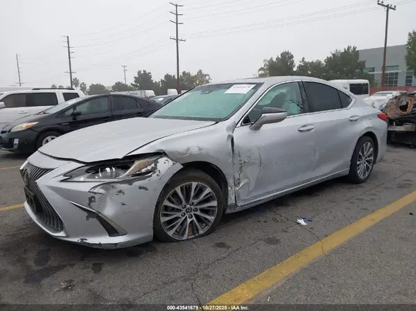 58ADZ1B13MU088967 2021 LEXUS ES - Image 2