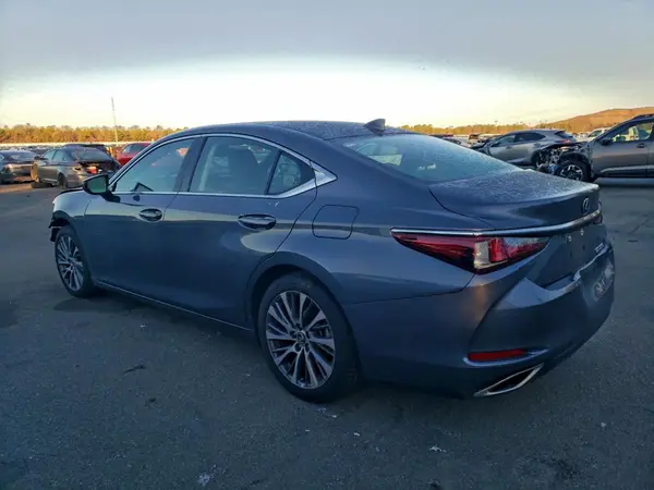58ADZ1B13MU091030 2021 LEXUS ES - Image 2