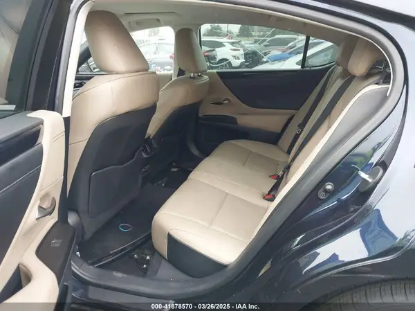 58ADZ1B13MU092310 2021 LEXUS ES - Image 8