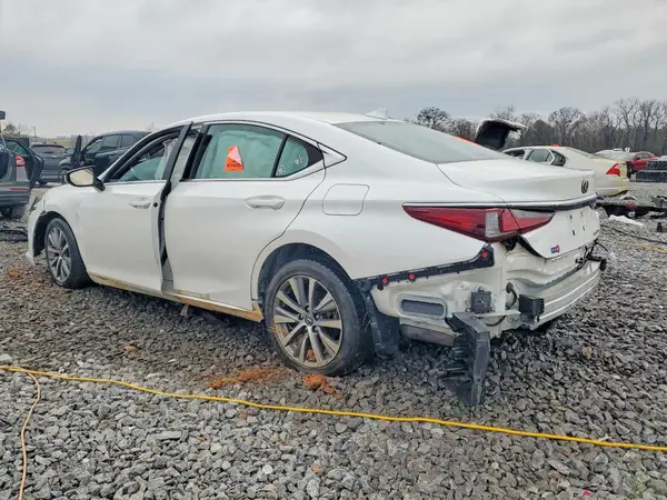 58ADZ1B13MU093182 2021 LEXUS ES - Image 2