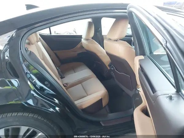 58ADZ1B13MU105993 2021 LEXUS ES - Image 8